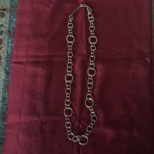 Cute bulky chain. Dress up any outfit.